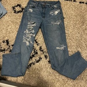 American eagle mom jeans